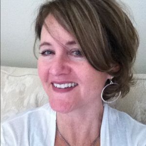 Meet your Posher, Pam